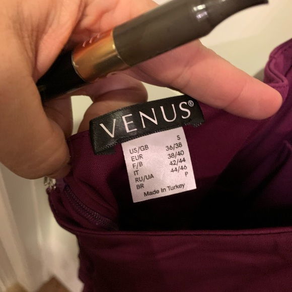 Halter dress - Picture 3 of 5